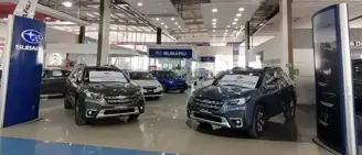 Pompeyo Carrasco Mall Plaza Oeste