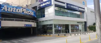 Pompeyo Carrasco Mall Plaza Vespucio